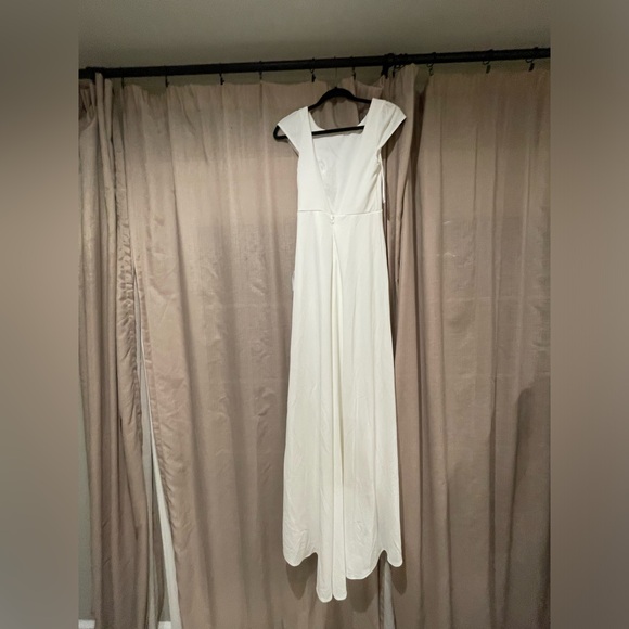 ✨long white dress✨ - Picture 2 of 2